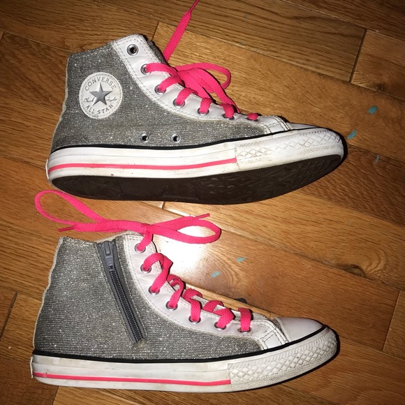 converse high tops youth size 3